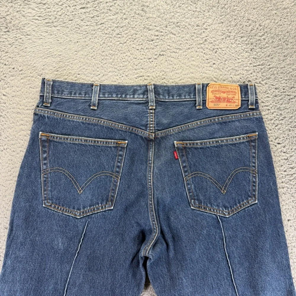 Levis before purchasing